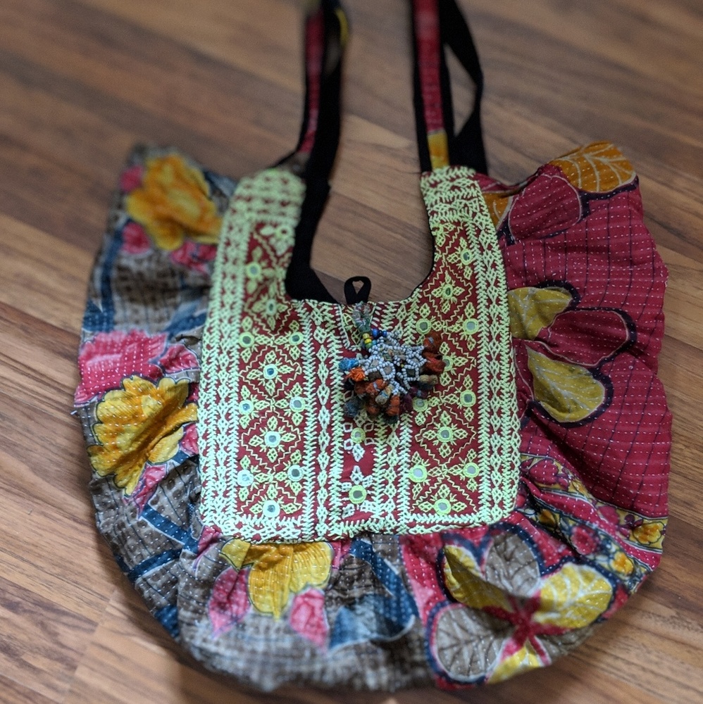 Boho material big deep Bag lots of Details - Picture 1 of 8